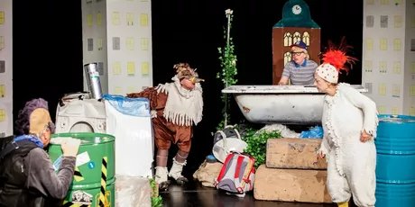 KungerKiezTheater Berlín, Performance