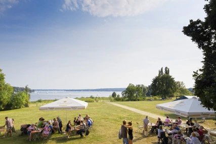 Gutspark Neukladow - Kulturpark Café