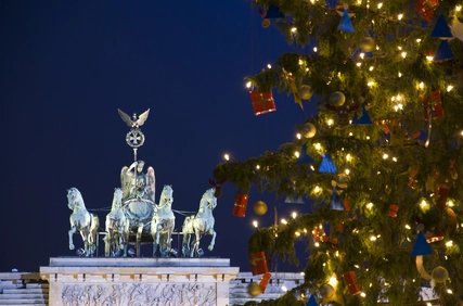brandenburg gate christmas