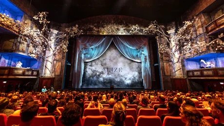 Cirque du Soleil Alizé - Theater
