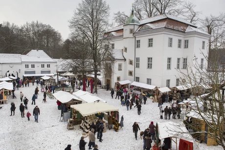 Märchenhafter Weihnachtsmarkt au Jagdschloss Grunewald