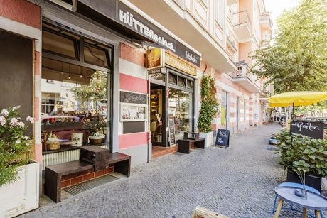 15-Min-Stadt-Hotel Hüttenpalast Außenansicht
