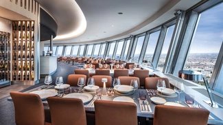 Restaurant Sphere von Tim Raue im Berliner Fernsehturm