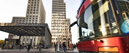 Stadtrundfahrt mit dem Bus durch Berlin