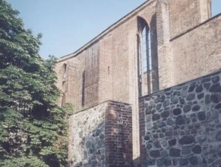 Mittelalterliche Klosterruine in Berlin