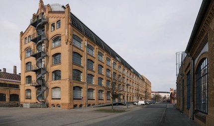 Fassade des Kabelwerk Oberspree in Berlin