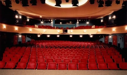 Die Wühlmäuse Theatersaal der Wühlmäuse Berlin Kabarett